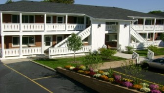 Glen Ellyn Prairie Path Apartments