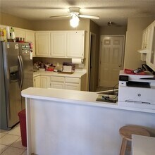 1827 N Pine Crest Ave in Fayetteville, AR - Building Photo - Building Photo