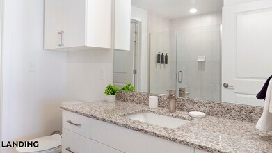 10670 Jake Jabs Blvd, Unit 2204 in Longmont, CO - Foto de edificio - Building Photo