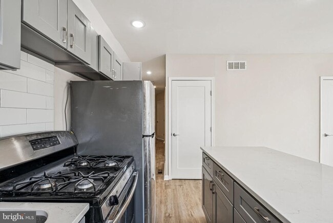 512 W Norris St in Philadelphia, PA - Building Photo - Building Photo