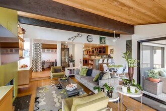 509 S Sierra Ave in Solana Beach, CA - Foto de edificio - Building Photo