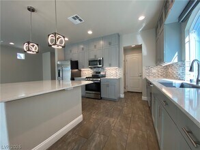 6357 Luna Rosa Ave in Las Vegas, NV - Building Photo - Building Photo