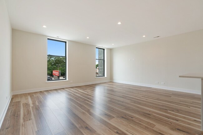 5131 N Lincoln Ave-Unit -302 in Chicago, IL - Building Photo - Building Photo