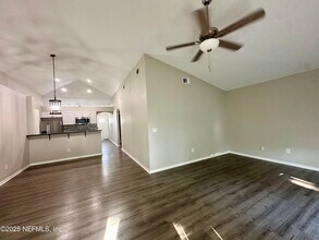 1559 Irishwood Ct in Middleburg, FL - Building Photo - Building Photo