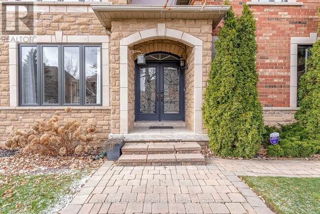 2154 Kingsridge Dr in Oakville, ON - Building Photo - Building Photo