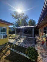 137 Highland Ave in Daytona Beach, FL - Building Photo