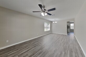 21469 S Towerguard Dr in Kingwood, TX - Building Photo - Building Photo