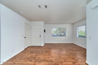 4508 Apricot Rd in Simi Valley, CA - Building Photo - Building Photo