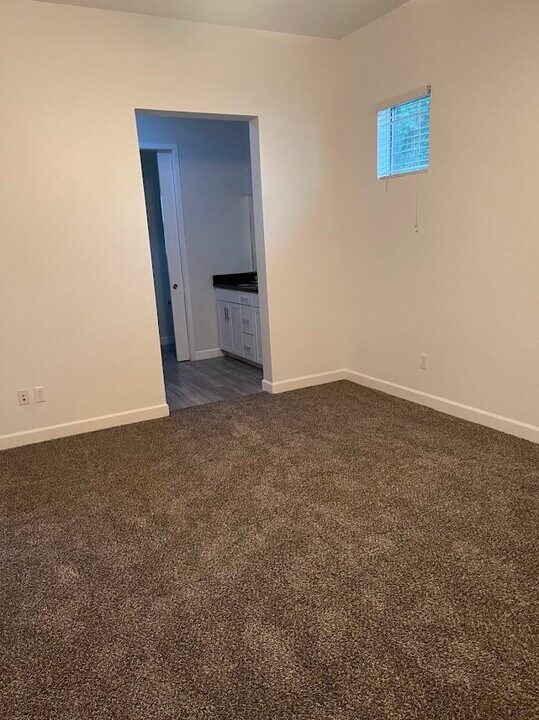 1145 Rolling Hills Plaza S in Lake Havasu City, AZ - Building Photo