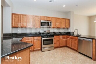 8920 El Diablo Ct in Las Vegas, NV - Building Photo - Building Photo