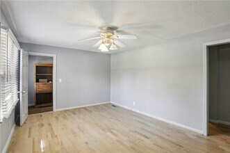 2266 N Shallowford Rd in Chamblee, GA - Building Photo - Building Photo