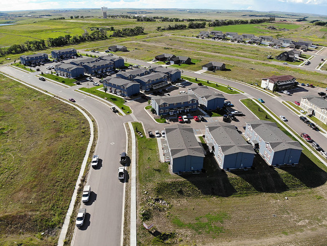 Hillside at Hunters Run in Watford City, ND - Building Photo - Building Photo