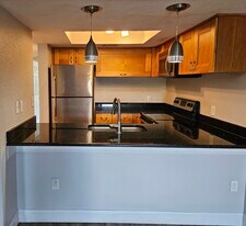 Westhaven Residence in Tampa, FL - Building Photo