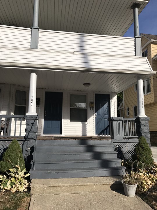 1447 Rosewood Ave in Lakewood, OH - Building Photo