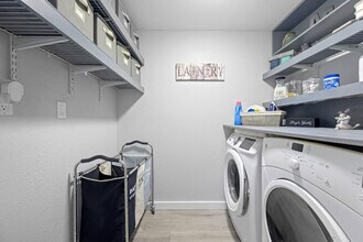 8010 SW 152nd Ave in Miami, FL - Building Photo - Building Photo