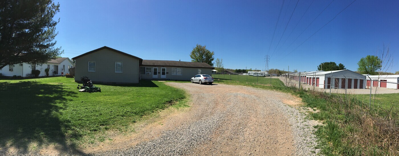 37 North St, Unit 37 in The Plains, OH - Building Photo