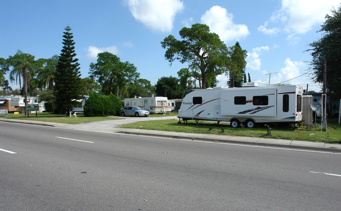 Pine Ridge Trailer Court in Pinellas Park, FL - Building Photo