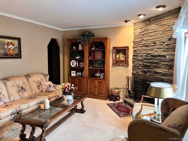 454 Roy St in West Hempstead, NY - Building Photo - Building Photo