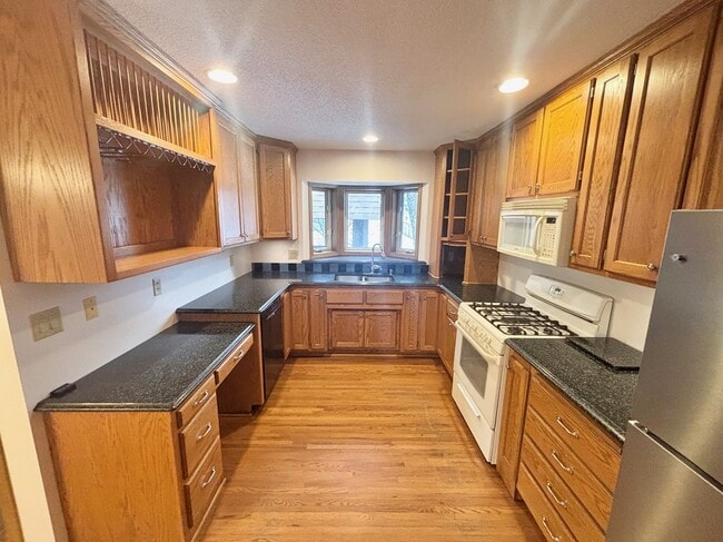 10450 Washington Blvd NE in Blaine, MN - Building Photo - Building Photo