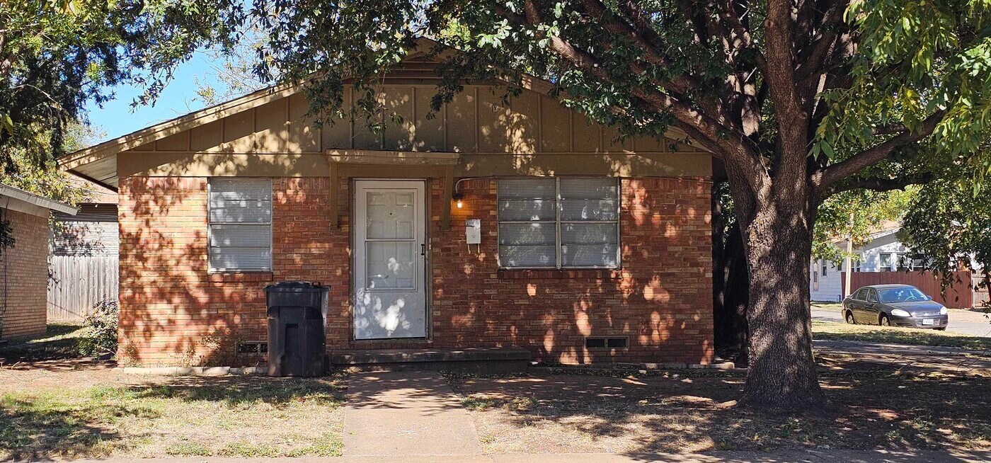 1900 Huff St in Wichita Falls, TX - Building Photo