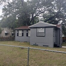 1611 W 34th St in Jacksonville, FL - Building Photo - Building Photo