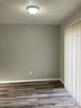 1221 Kennedy Rd in Daytona Beach, FL - Building Photo - Building Photo