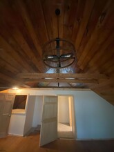 12 Island Ave in Orono, ME - Building Photo - Building Photo
