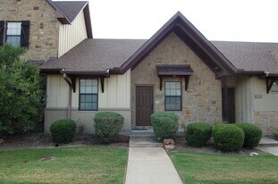 3315 General Pkwy in College Station, TX - Building Photo