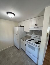 126 Marginal St, Unit Unit1 2-bed 1-bath in Boston, MA - Building Photo - Building Photo