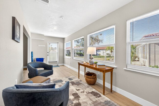 153 Vista Hermosa Cir in Sarasota, FL - Building Photo - Building Photo