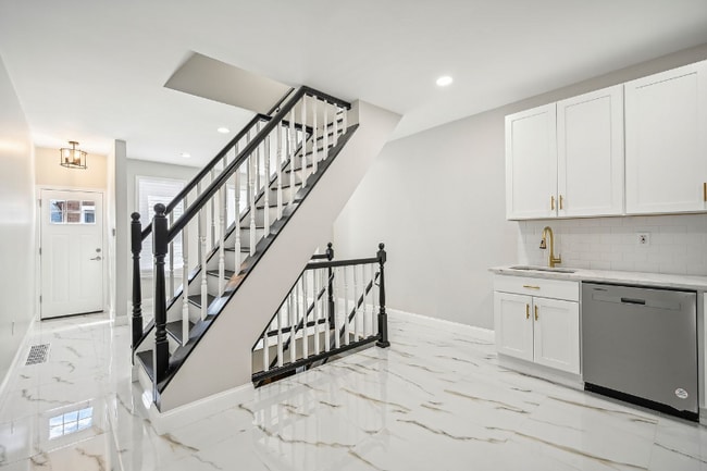 165 W Wilt St in Philadelphia, PA - Building Photo - Building Photo