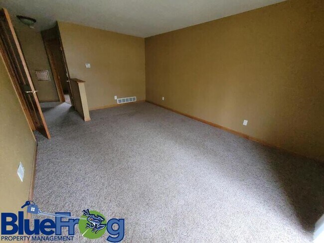 1264 Manitowoc Rd photo'