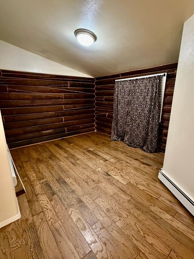 2361 Badger Rd in North Pole, AK - Building Photo - Building Photo