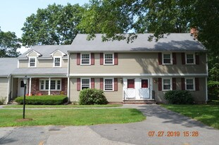 61 Drummer Rd in Acton, MA - Building Photo
