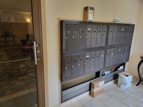 7510 Farmingdale Dr in Darien, IL - Building Photo - Building Photo