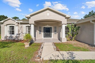 32 Roxton Ln in Palm Coast, FL - Building Photo - Building Photo