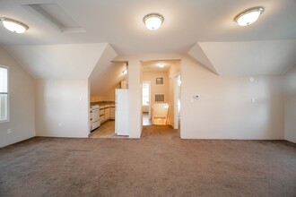 6503-6505 SE Carlton St in Portland, OR - Building Photo - Building Photo