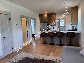 62677 NW Mehama Ct in Bend, OR - Building Photo - Building Photo