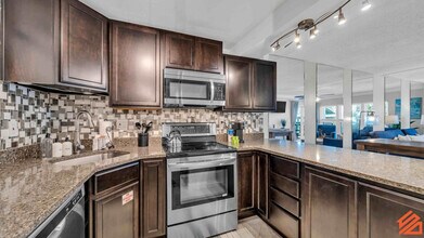 770 Sundial Ct, Unit SI ID1502027P in Fort Walton Beach, FL - Foto de edificio - Building Photo