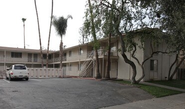 4146 Melrose St in Riverside, CA - Foto de edificio - Building Photo