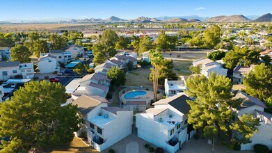 19601 N 7th St in Phoenix, AZ - Building Photo - Building Photo