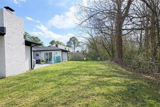 4941 Brandywine Dr in Virginia Beach, VA - Building Photo - Building Photo