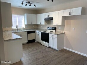 10854 W Carousel Dr in Arizona City, AZ - Building Photo - Building Photo