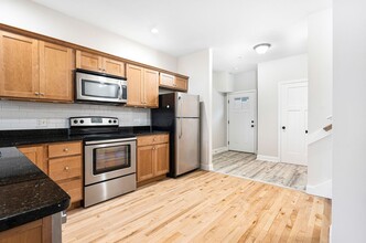 Portland Place in Dover, NH - Building Photo - Interior Photo