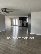 605 Hayven Ln in Carterville, IL - Building Photo - Building Photo
