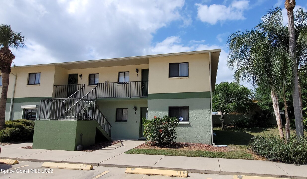 1720 Murrell Rd in Rockledge, FL - Building Photo