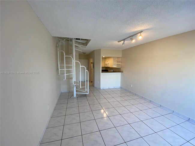 7801 NE 4th Ct in Miami, FL - Building Photo - Building Photo