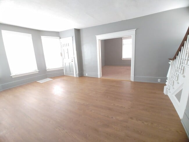 918 N Oak St in Bloomington, IL - Building Photo - Building Photo