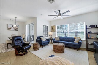 23400 Alamanda Dr in Bonita Springs, FL - Foto de edificio - Building Photo