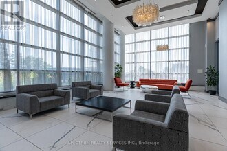 3600 Hwy 7 W in Vaughan, ON - Building Photo - Building Photo